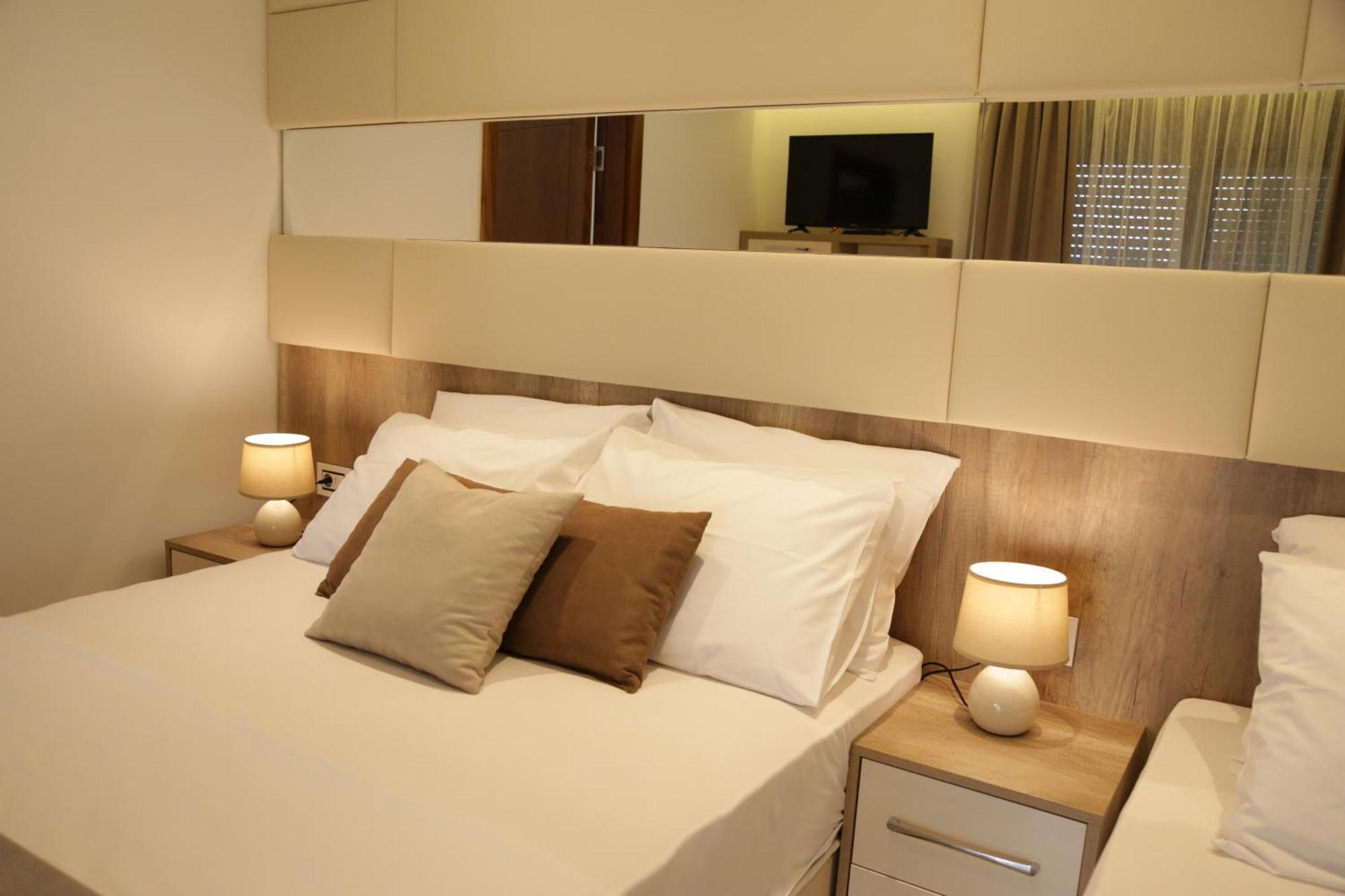 Hotel Comfort & Villas Donji Stoj Kültér fotó